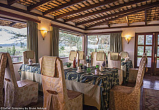 Hatari Lodge