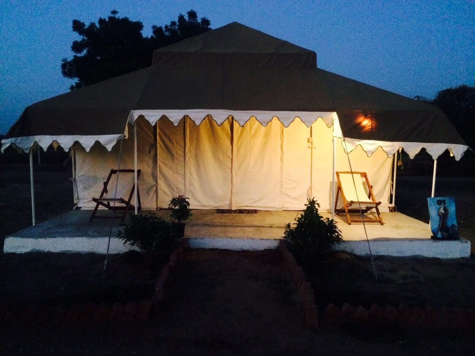 Leopard Safari Camp